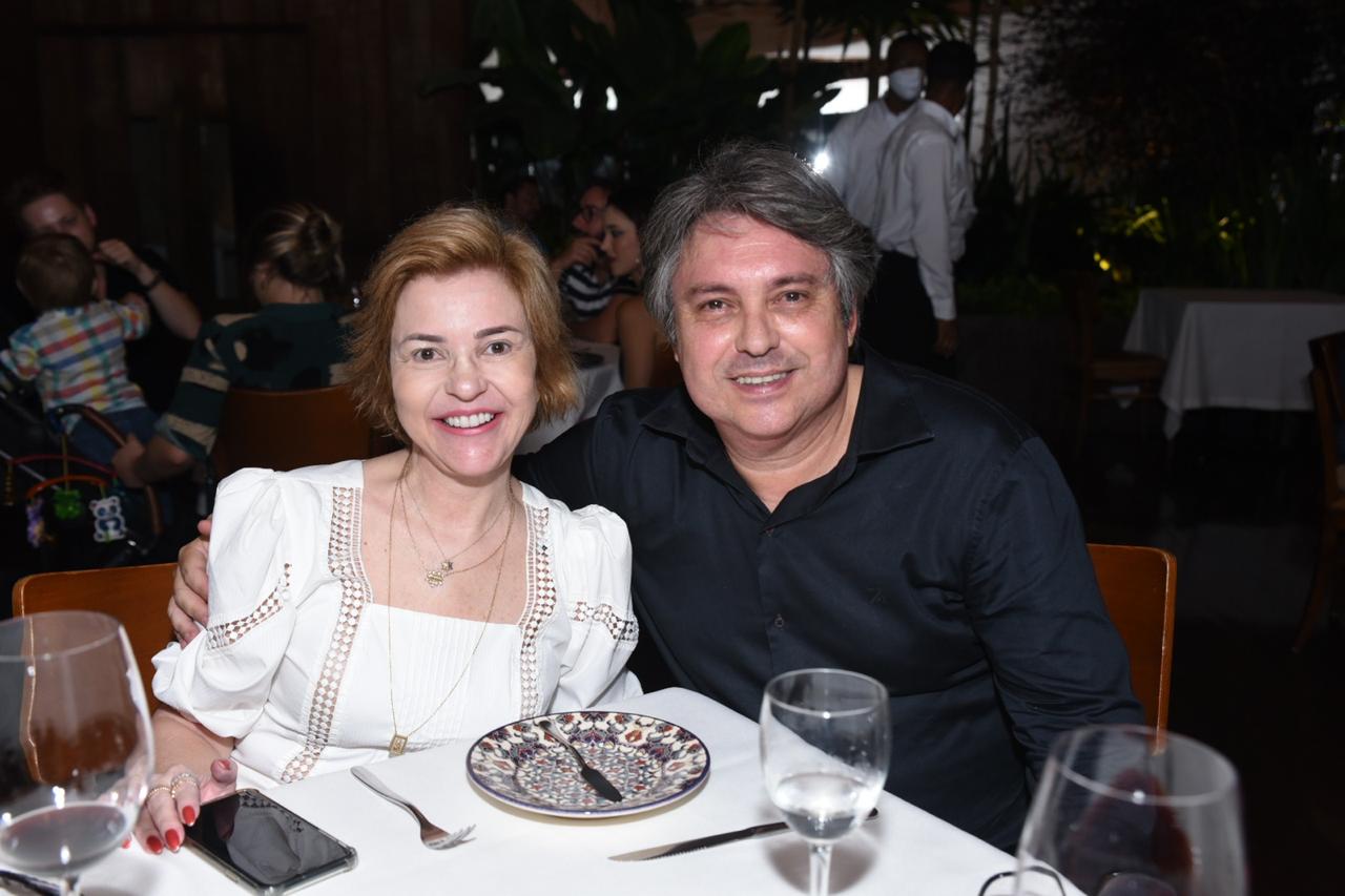 Roberta Jungmann e Ricardo Gitirana Rodrigues - Amado          